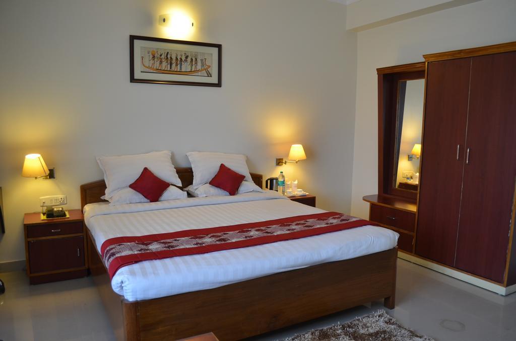Hotel Rajdhani Regency Guwahati Bilik gambar